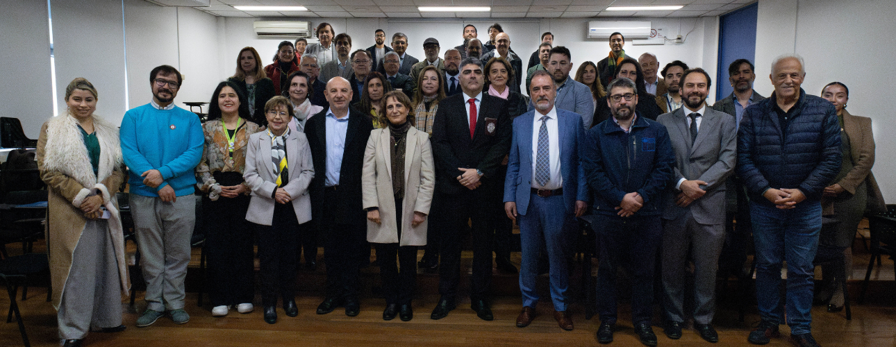 Senador Juan Luis Castro participa en Proyecto Hélice, en mesa de trabajo sobre “Comercio Ilegal de Medicamentos”