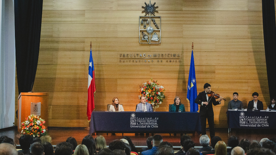 Generación 2024 protagonizan ceremonia de titulación - Facultad de ...